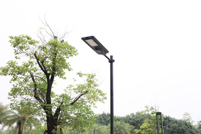 SUNC StarShip III All In One Solar Street Light with Camera MJ-SSTH800C